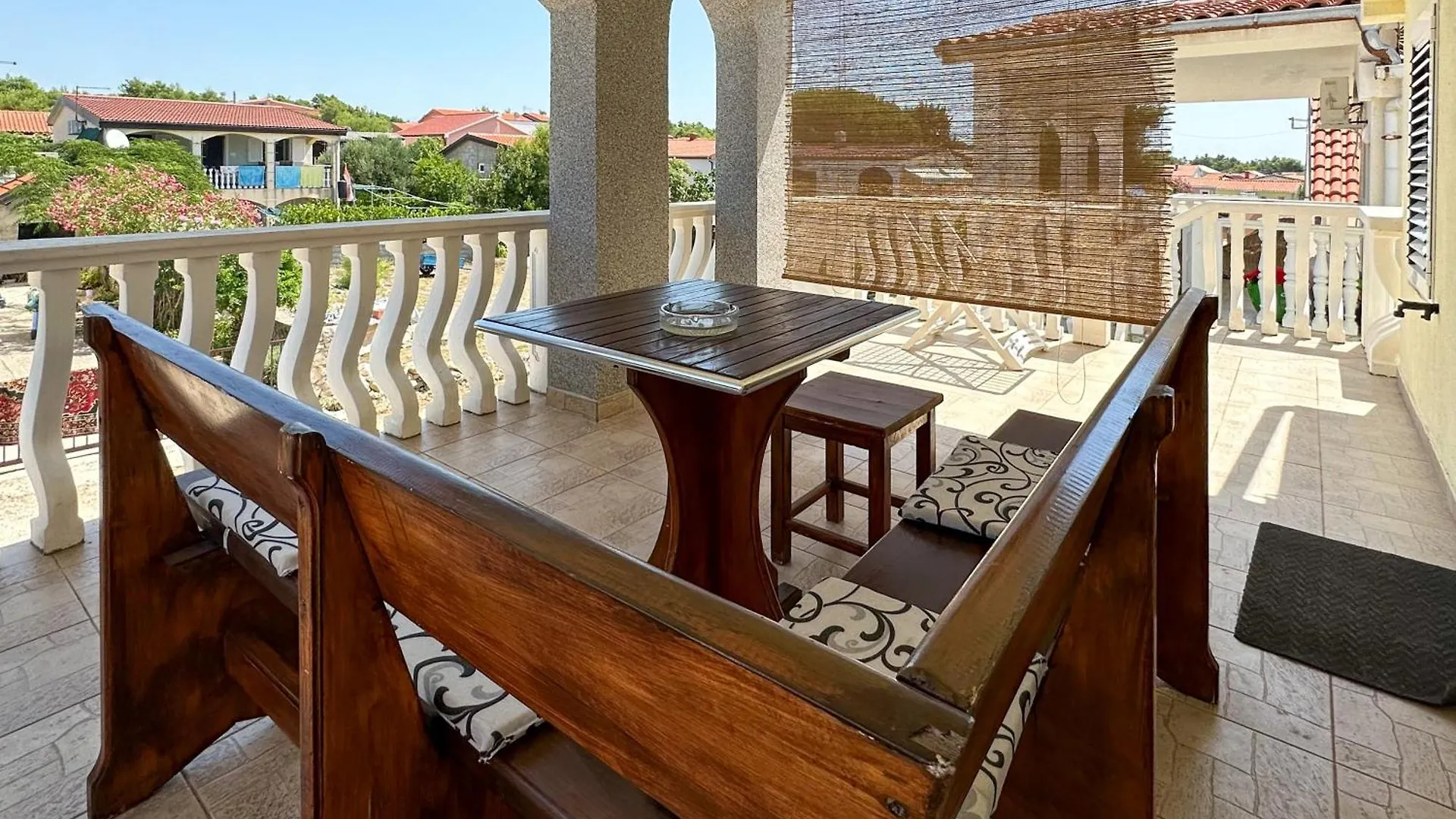 Pahert Beach Apartment Vir Kroatien