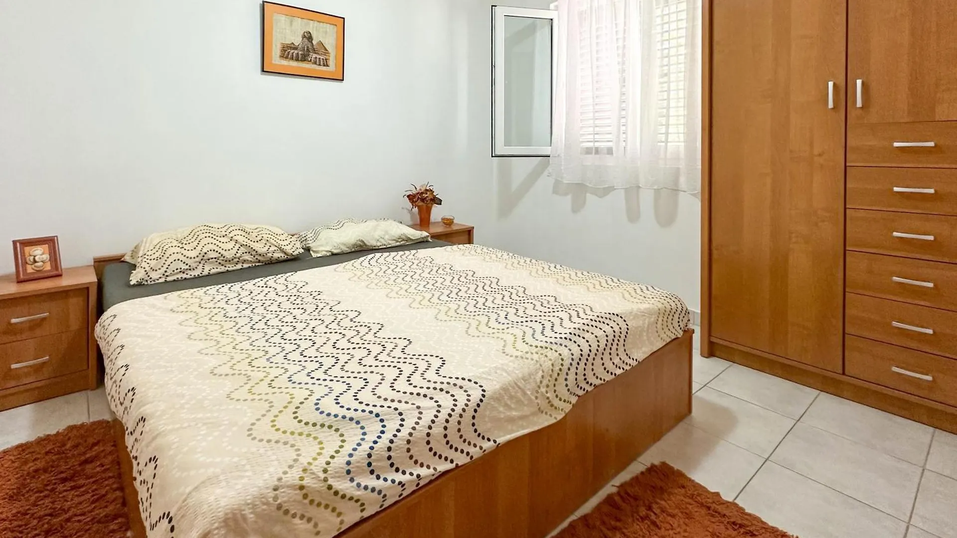 Pahert Beach Apartment Vir